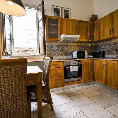 Anoi Tholos Apartment *